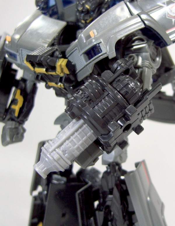 トランスフォーマーリベンジ アイアンハイド（IRONHIDE) - また