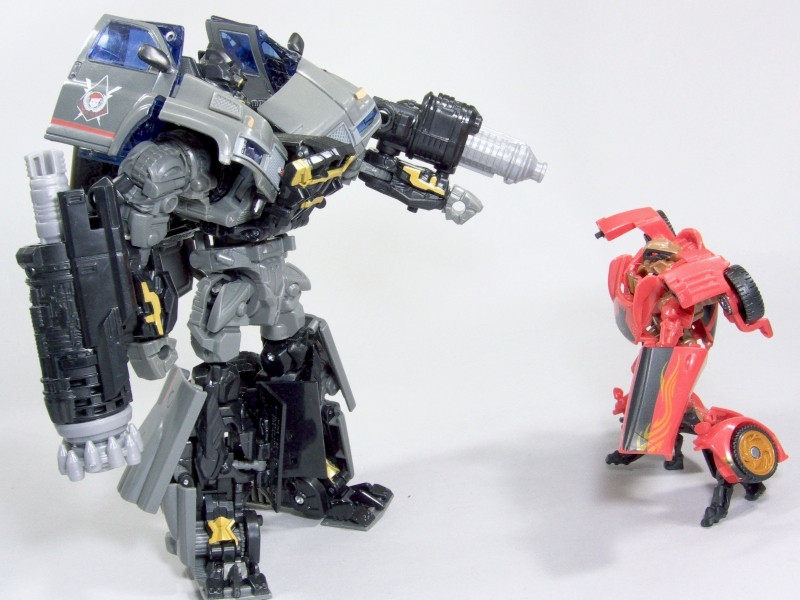 トランスフォーマーリベンジ アイアンハイド（IRONHIDE) - また