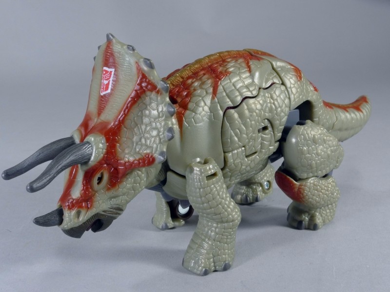 トランスフォーマー UNIVERSE ダイノボットトリケラドン（DINOBOT 