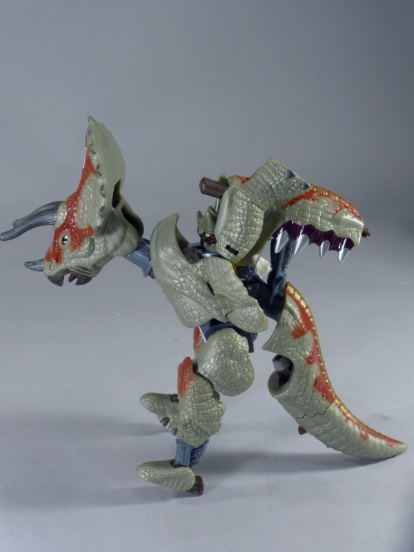 トランスフォーマー UNIVERSE ダイノボットトリケラドン（DINOBOT 