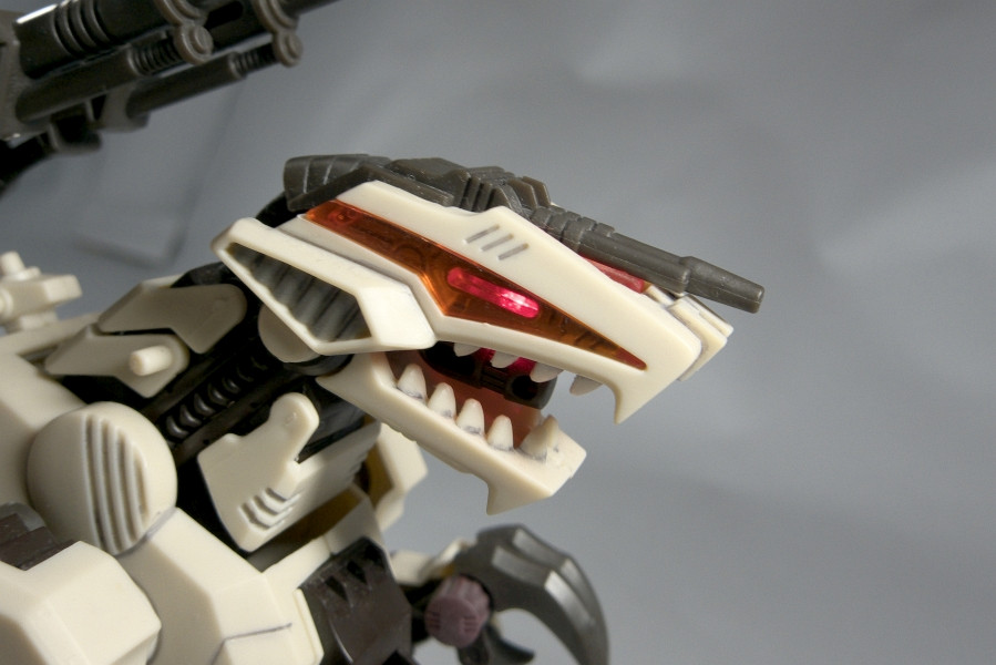 ZOIDS DLZ-001 恐竜博2005開催記念ジェノザウラー - またーりと