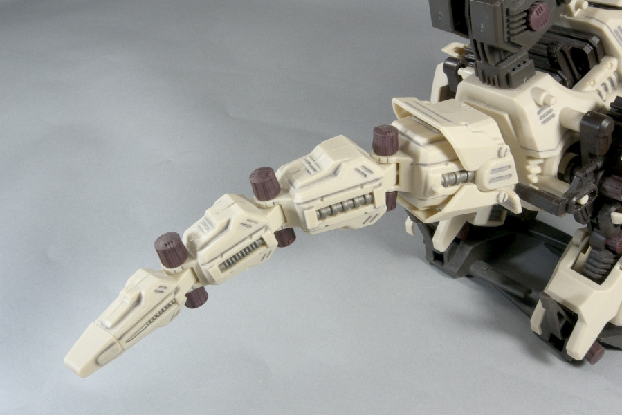 ZOIDS DLZ-001 恐竜博2005開催記念ジェノザウラー - またーりと