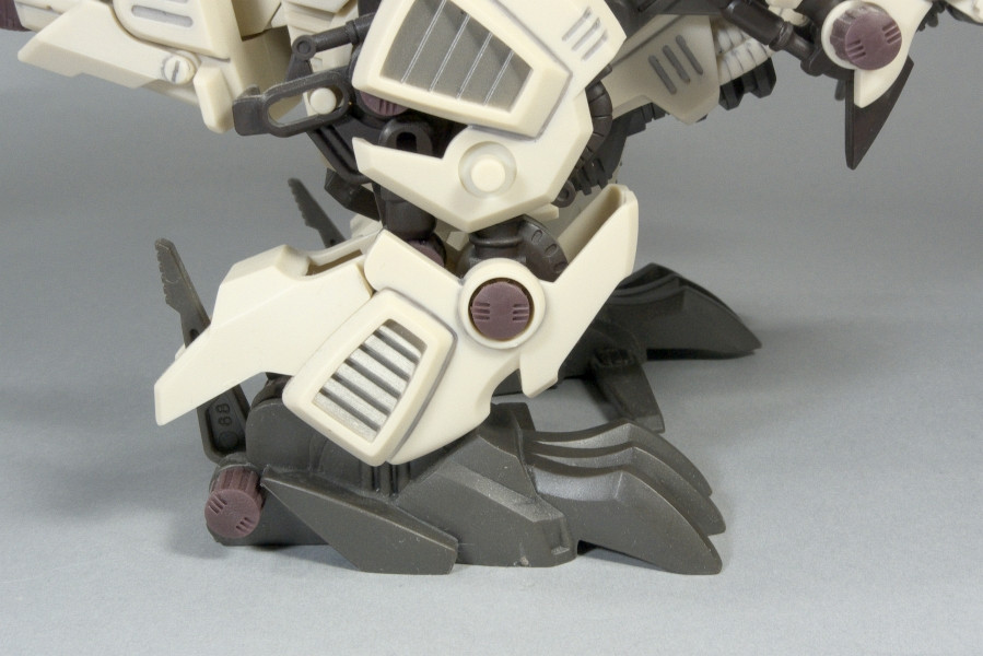 ZOIDS DLZ-001 恐竜博2005開催記念ジェノザウラー - またーりと