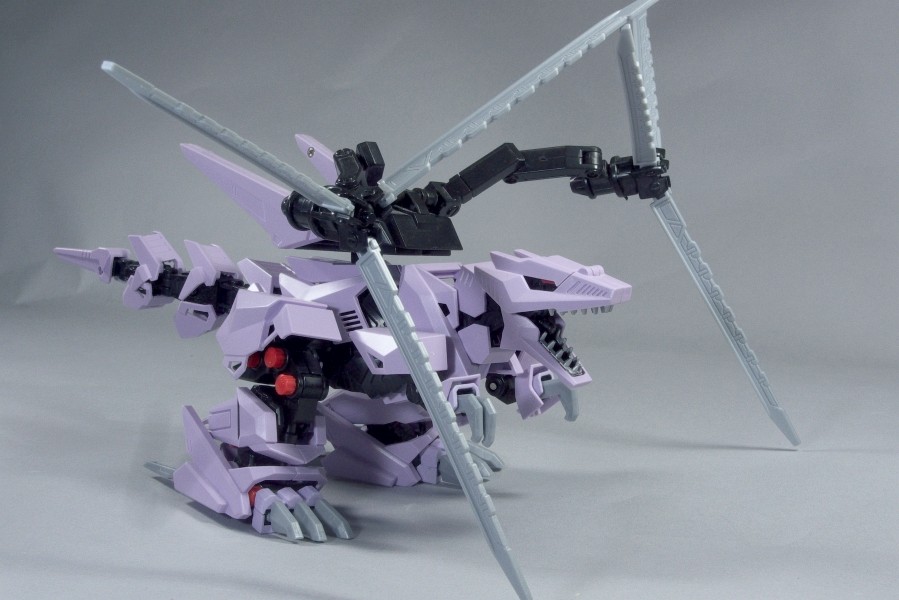ZOIDS 可動王 KZ-02 バーサークフューラー - またーりといくよ。