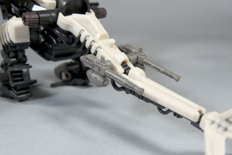 ZOIDS DLZ-003 恐竜博2005開催記念レイノス - またーりといくよ。