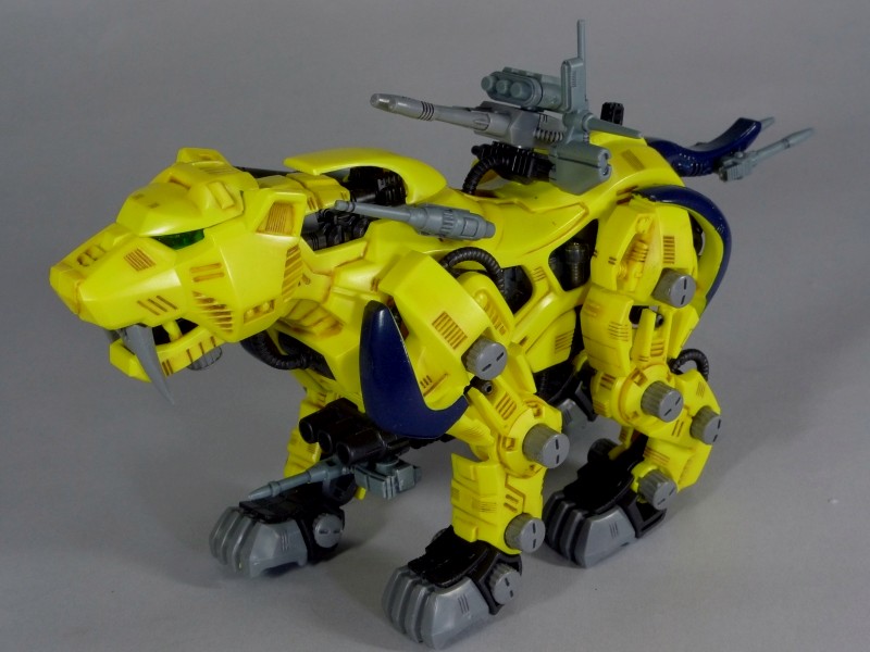 TOMYゾイド　ZOIDS　セイバータイガー　セイバーファング