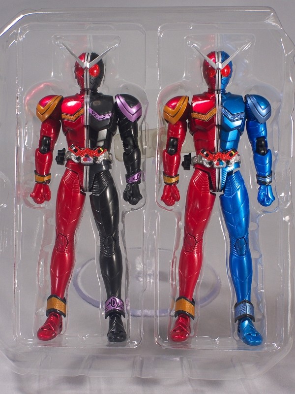 S.H.Figuarts 仮面ライダーダブル ヒートジョーカー&ヒート