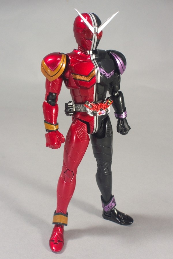 S.H.Figuarts 仮面ライダーダブル ヒートジョーカー&ヒートトリガー