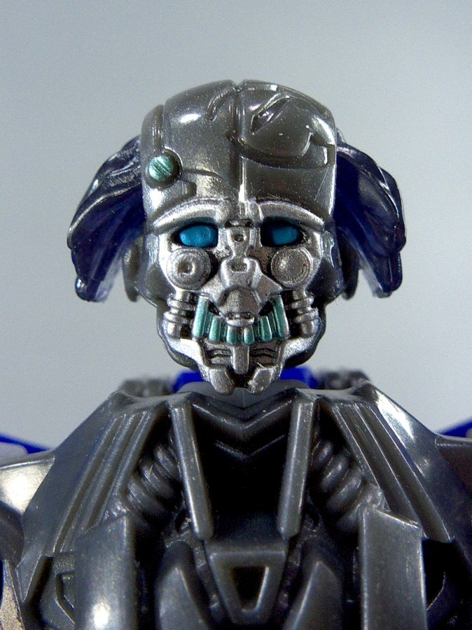 トランスフォーマー ダークサイド・ムーン オートボットキュー