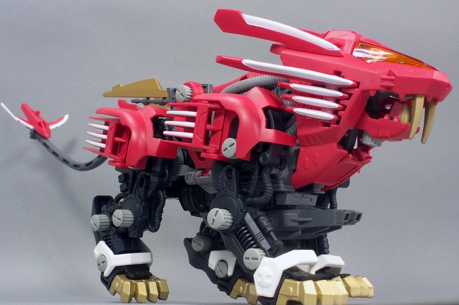 ZOIDS ブレードライガー 限定レオン・トロス専用機 - またーりといくよ。