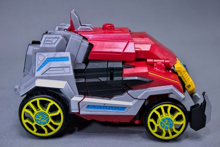 トランスフォーマージェネレーションズ ブラスター＆スチール