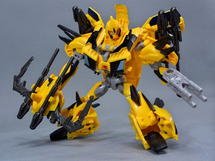 Amazon.com: Hunter Bumblebee G14 Transformers Go! Takara