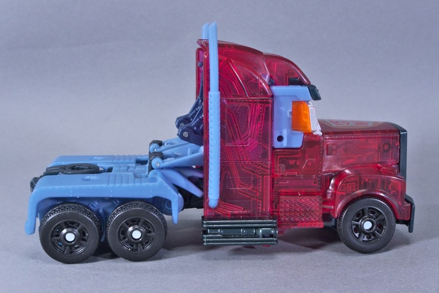 トランスフォーマープライム DARK ENERGON オプティマスプライム