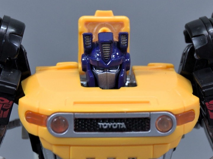 トヨタFJクルーザー×トランスフォーマー スペシャルコラボモデル