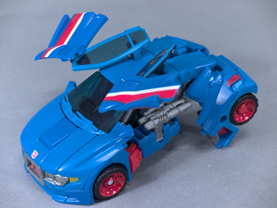 トランスフォーマー GENERATIONS スキッズ（AUTOBOT SKIDS