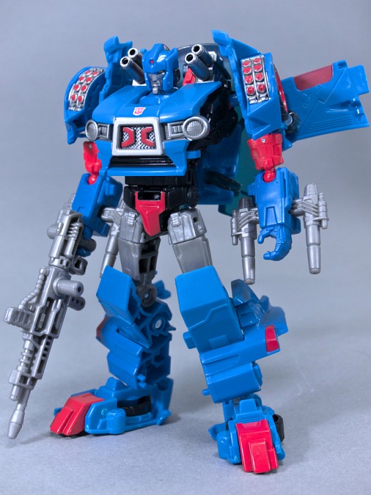 トランスフォーマー GENERATIONS スキッズ(AUTOBOT SKIDS トランスフォーマー GENERATIONS スキッズ(AUTOBOT SKIDS