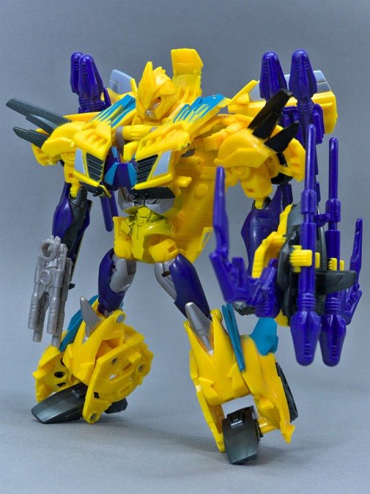 トランスフォーマープライム ビーストハンターズ プレダコンライジング ノヴァブラストバンブルビー(NOVA BLAST BUMBLEBEE) -  またーりといくよ。