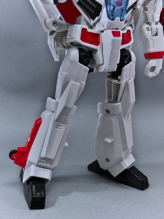 トランスフォーマー GENERATIONS ジェットファイアー(JETFIRE トランスフォーマー GENERATIONS ジェットファイアー(JETFIRE