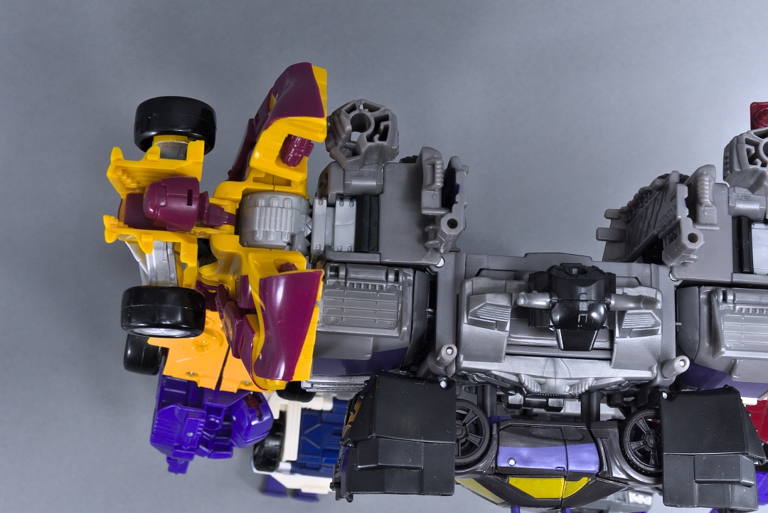 トランスフォーマー GENERATIONS COMBINER WARS ドラッグ