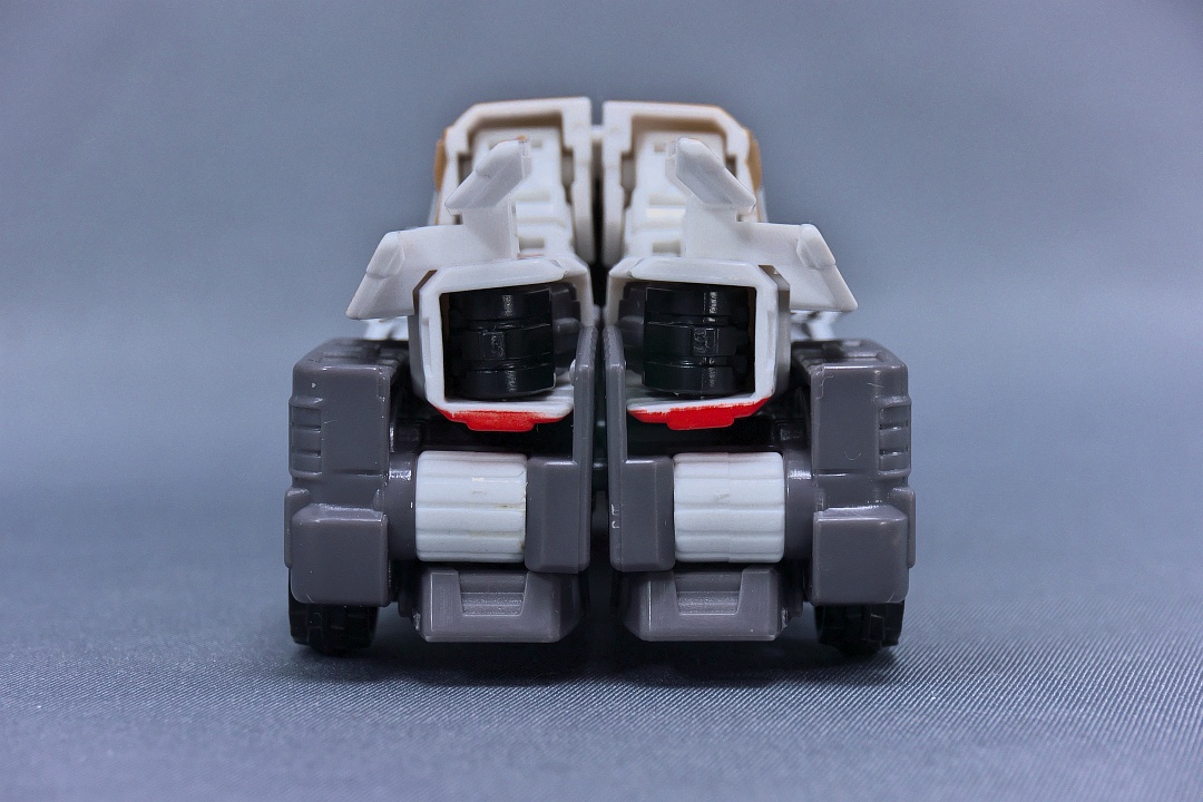 トランスフォーマー TIMELINES ライオコンボイ(LIO CONVOY