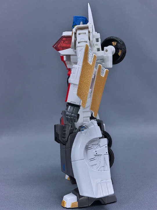 トランスフォーマー TIMELINES ライオコンボイ(LIO CONVOY
