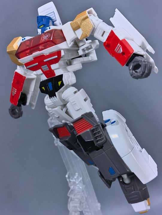 トランスフォーマー TIMELINES ライオコンボイ(LIO CONVOY