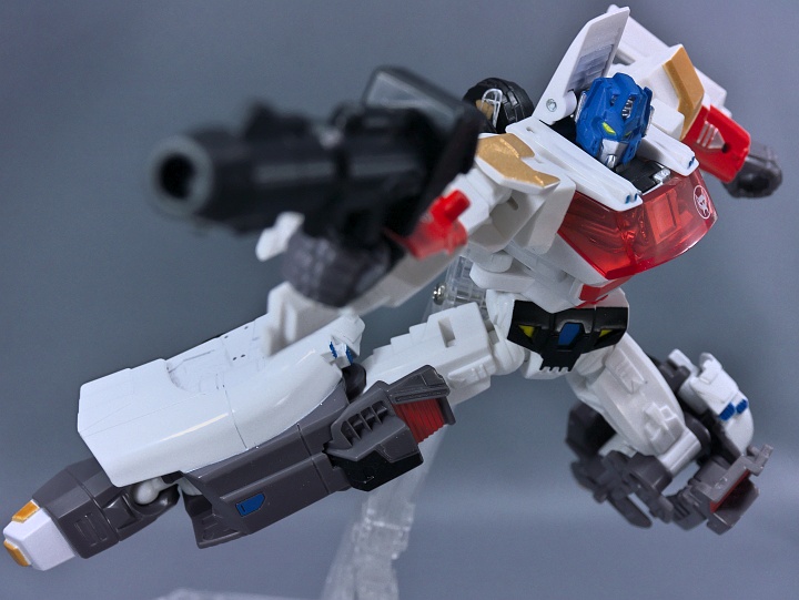 トランスフォーマー TIMELINES ライオコンボイ(LIO CONVOY