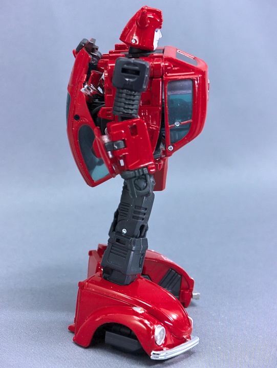 トランスフォーマー マスターピース バンブル レッドボディ