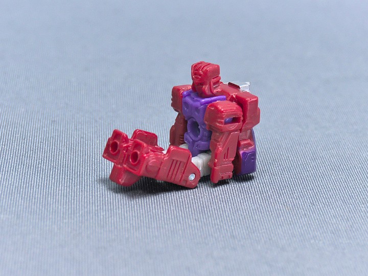 トランスフォーマー GENERATIONS TITANS RETURN アルファ