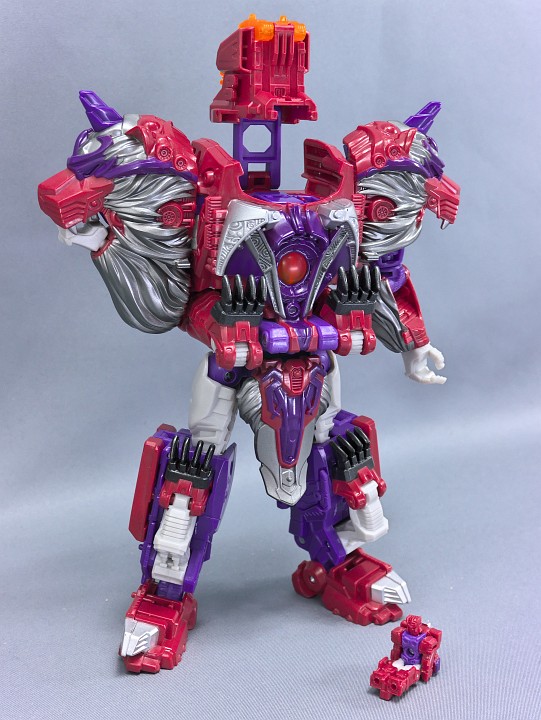 トランスフォーマー GENERATIONS TITANS RETURN アルファトライオン