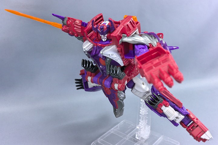 トランスフォーマー GENERATIONS TITANS RETURN アルファ