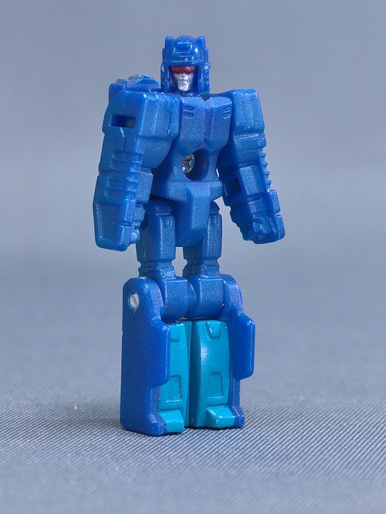 トランスフォーマー GENERATIONS TITANS RETURN スカージ(FRACAS