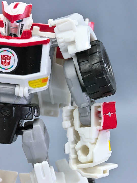 Amazon.co.jp: トランスフォーマー アドベンチャー TAV59