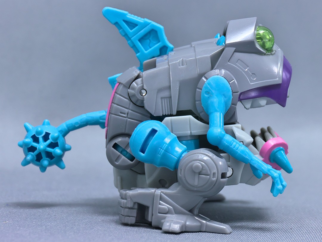 トランスフォーマー GENERATIONS TITANS RETURN ノー(GNAW